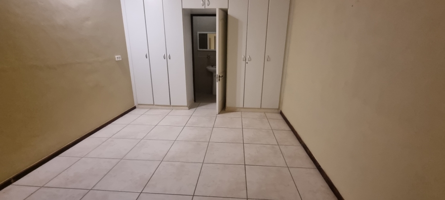 To Let 4 Bedroom Property for Rent in Seemeeu Park Western Cape